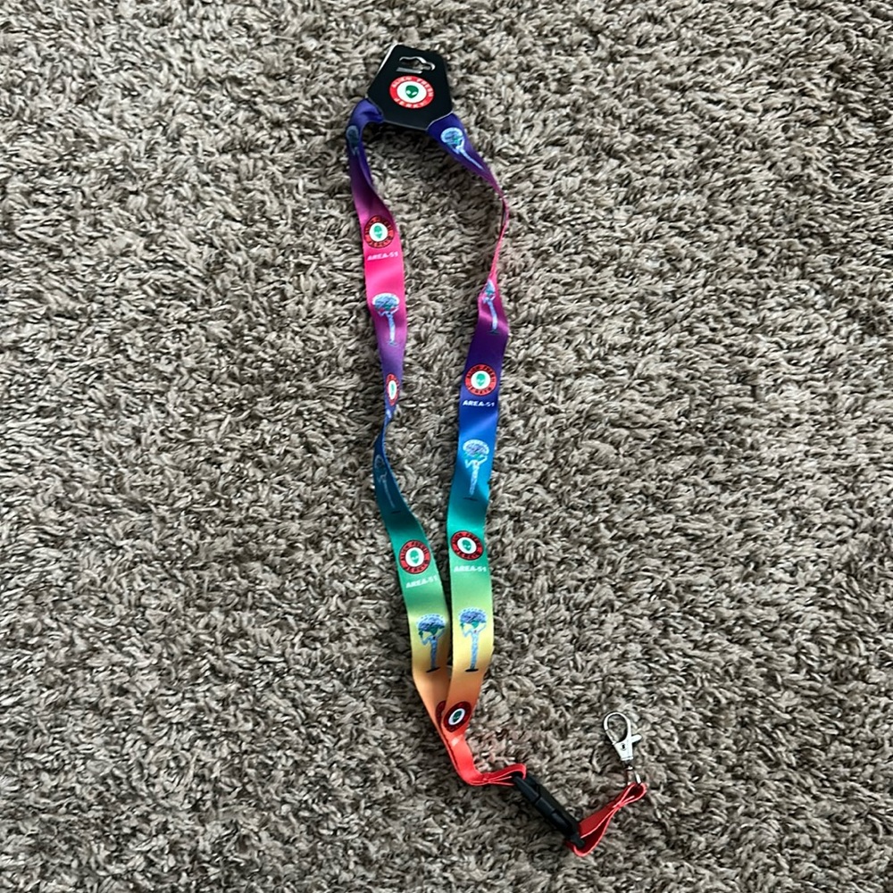 NWT Area 51 Alien detachable lanyard